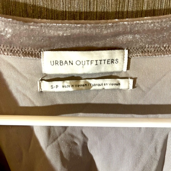 Urban Outfitters top - Picture 2 of 3